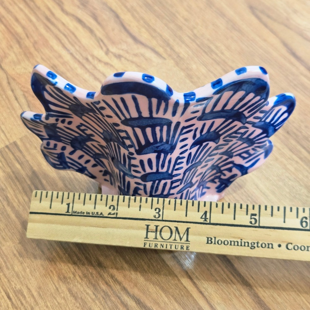 Anthropologie Lucie de Moyencourt Candle Holder Pink Blue Shell Fan Ceramic 5" - Picture 4 of 6